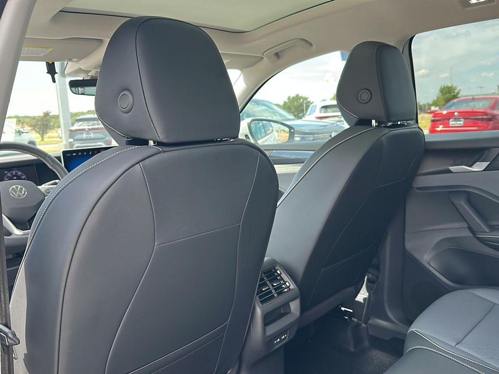 new 2025 Volkswagen Tiguan car, priced at $31,957