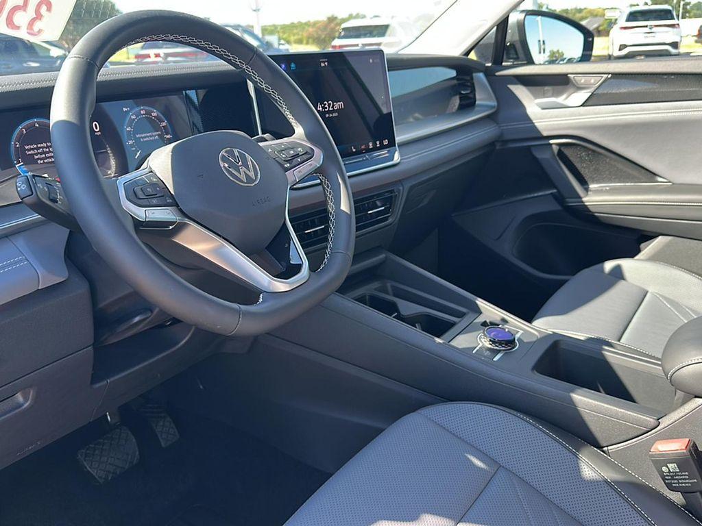 new 2025 Volkswagen Tiguan car, priced at $32,341
