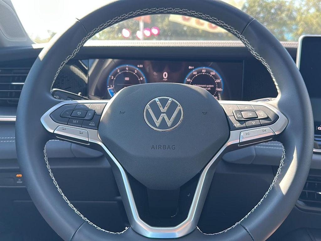 new 2025 Volkswagen Tiguan car, priced at $32,341