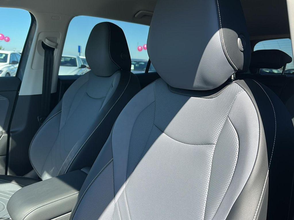 new 2025 Volkswagen Tiguan car, priced at $32,341