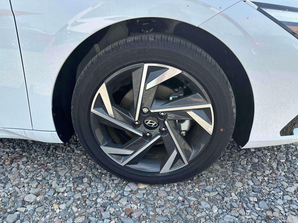 new 2025 Hyundai Elantra car, priced at $24,589