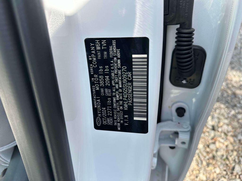 new 2025 Hyundai Elantra car, priced at $24,589