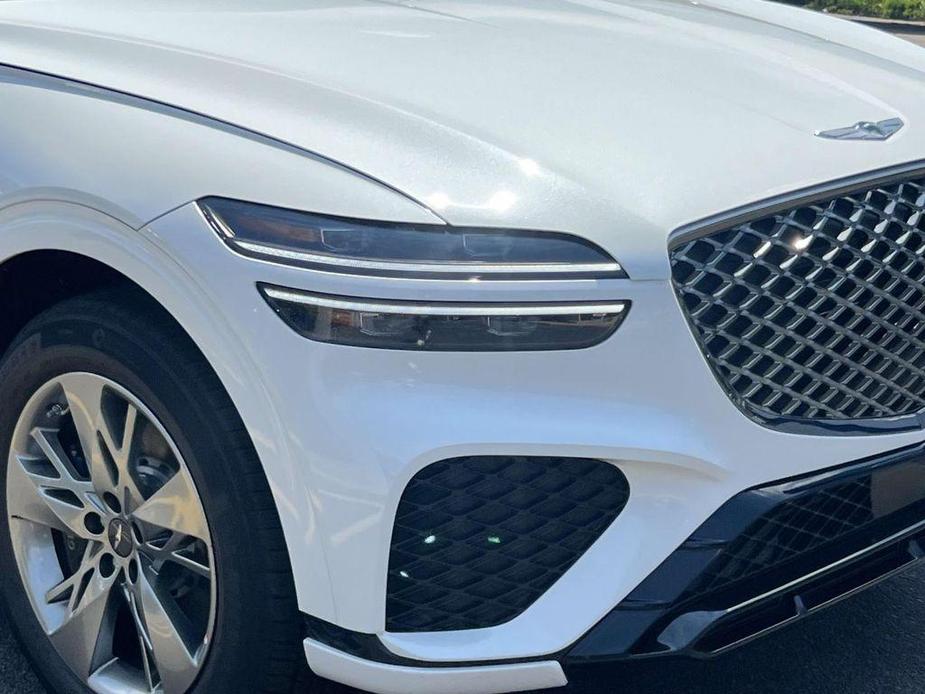 new 2025 Genesis GV70 car, priced at $61,005