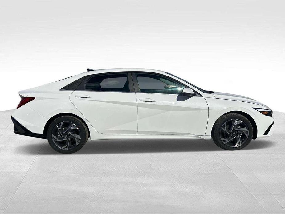 new 2025 Hyundai Elantra car, priced at $28,660