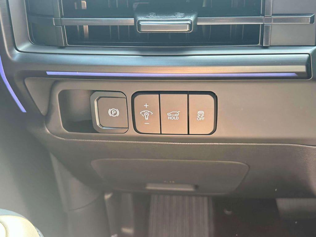 new 2024 Hyundai SANTA FE HEV car, priced at $44,995