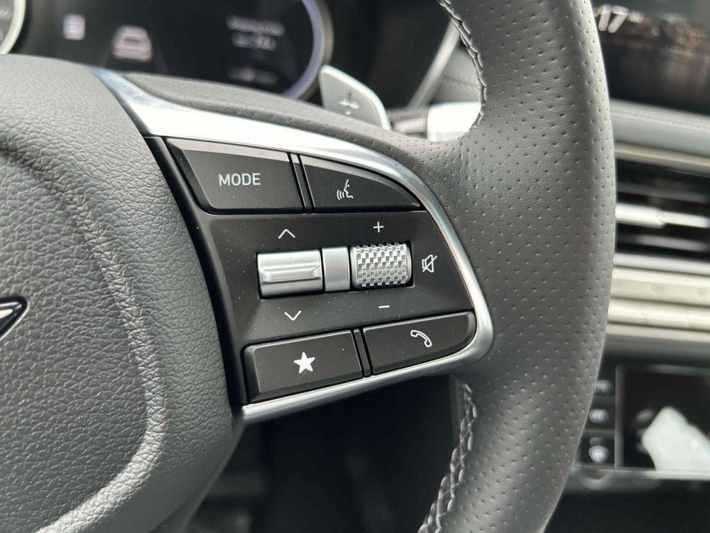 new 2025 Genesis G70 car, priced at $45,665