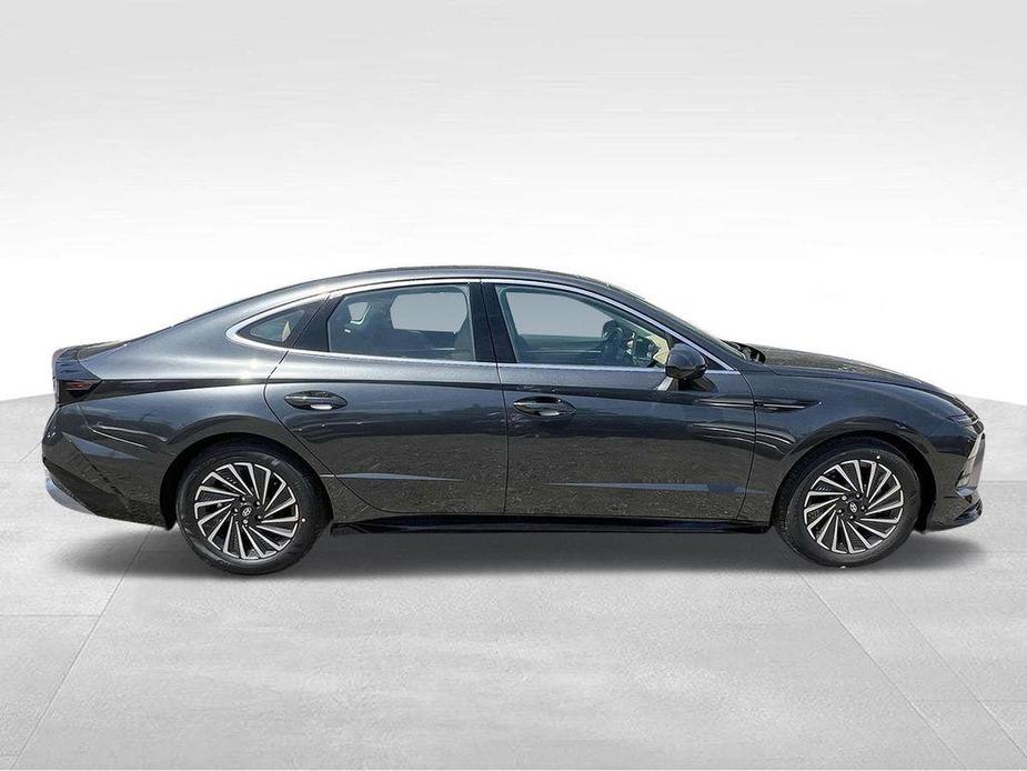 new 2024 Hyundai Sonata Hybrid car, priced at $37,100