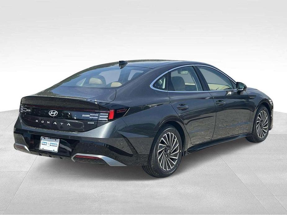 new 2024 Hyundai Sonata Hybrid car, priced at $37,100