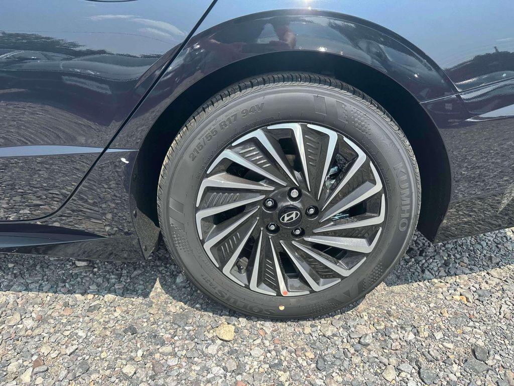 new 2024 Hyundai Sonata Hybrid car, priced at $31,860