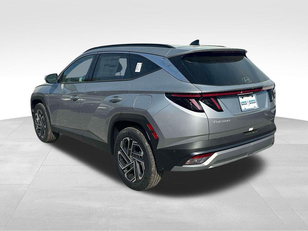 new 2025 Hyundai TUCSON Hybrid car, priced at $42,015