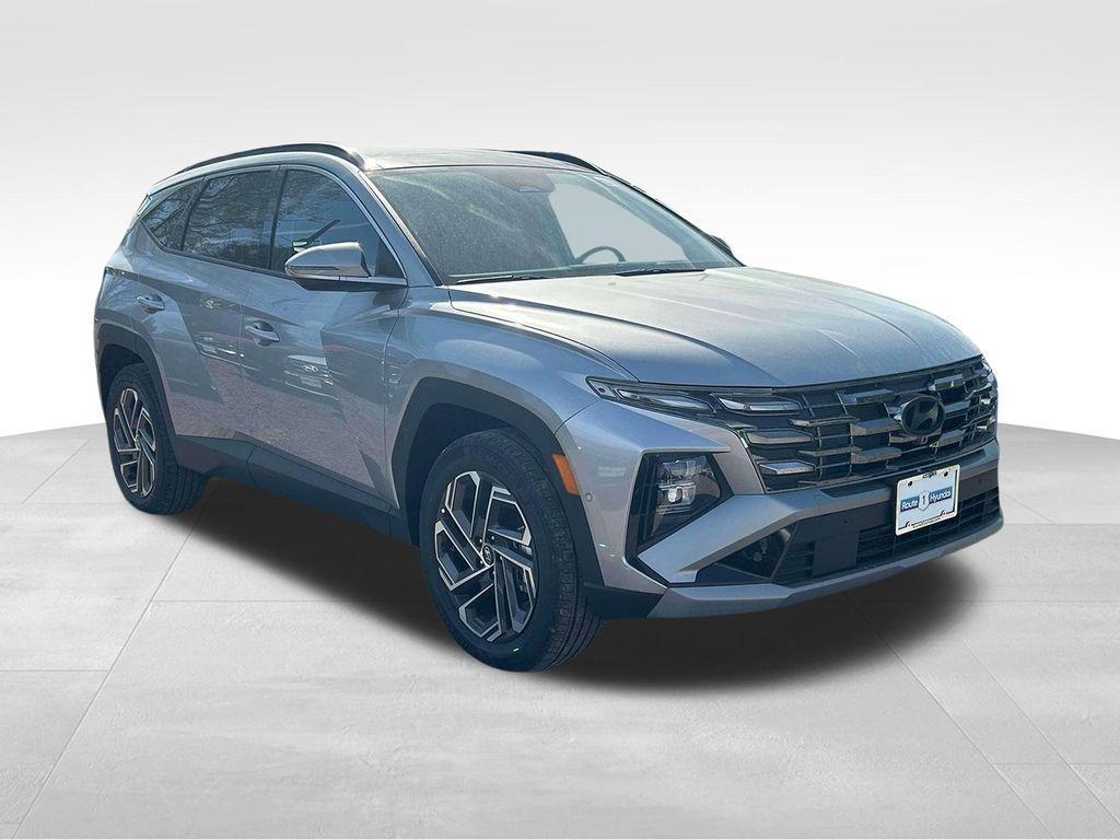new 2025 Hyundai TUCSON Hybrid car, priced at $42,015