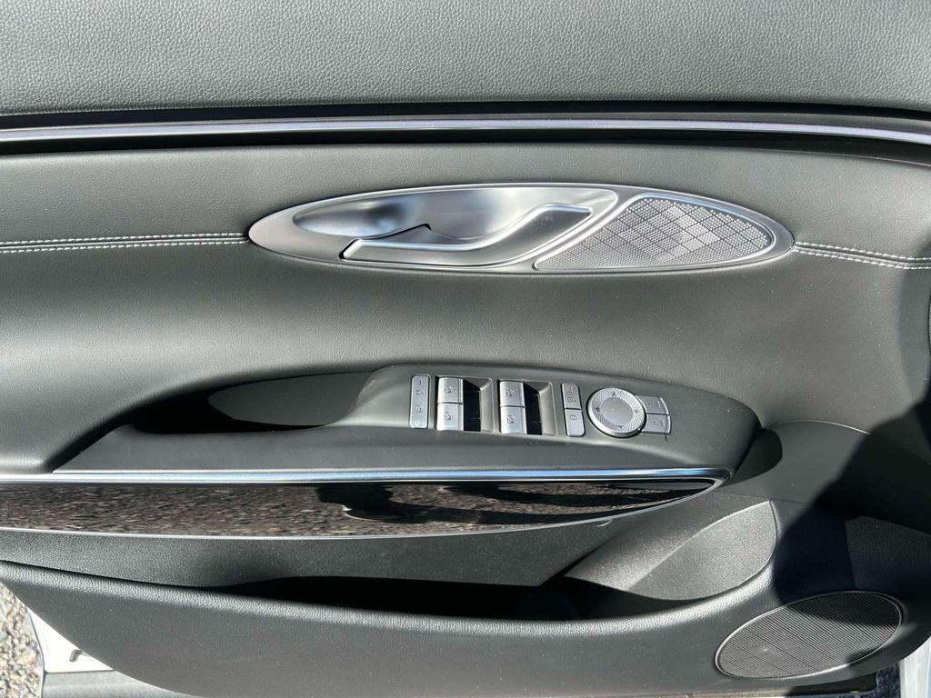 new 2026 Genesis GV70 car