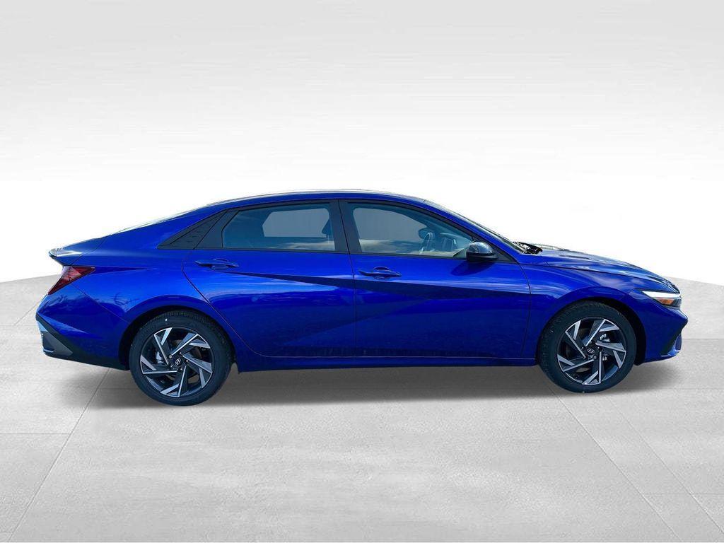 new 2025 Hyundai Elantra car, priced at $24,735