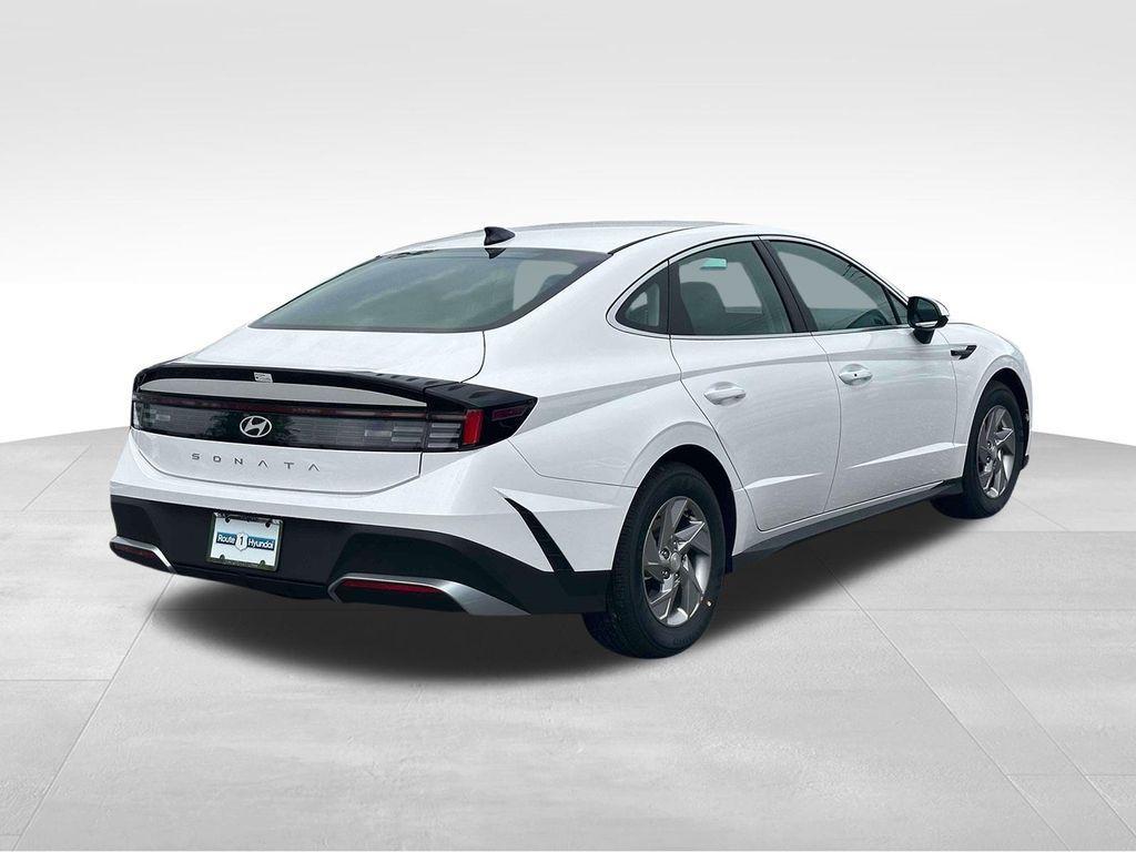 new 2025 Hyundai Sonata car, priced at $28,020