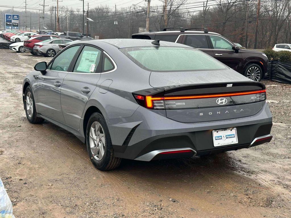 new 2025 Hyundai Sonata car, priced at $28,380