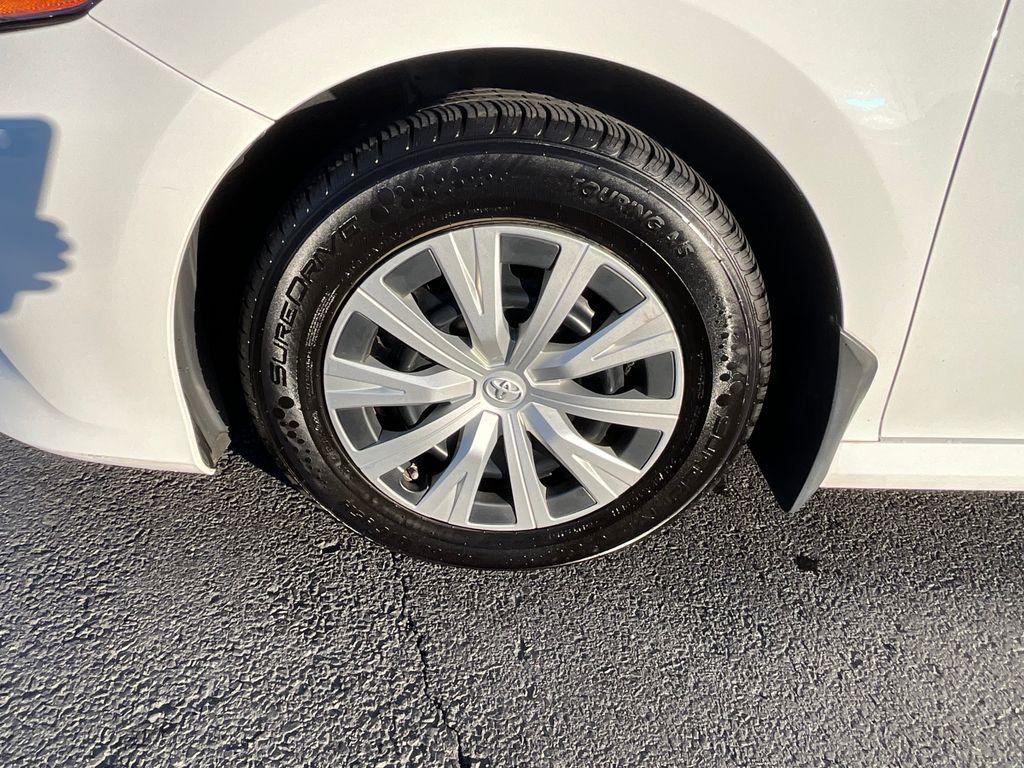 used 2020 Toyota Camry Hybrid car, priced at $20,113