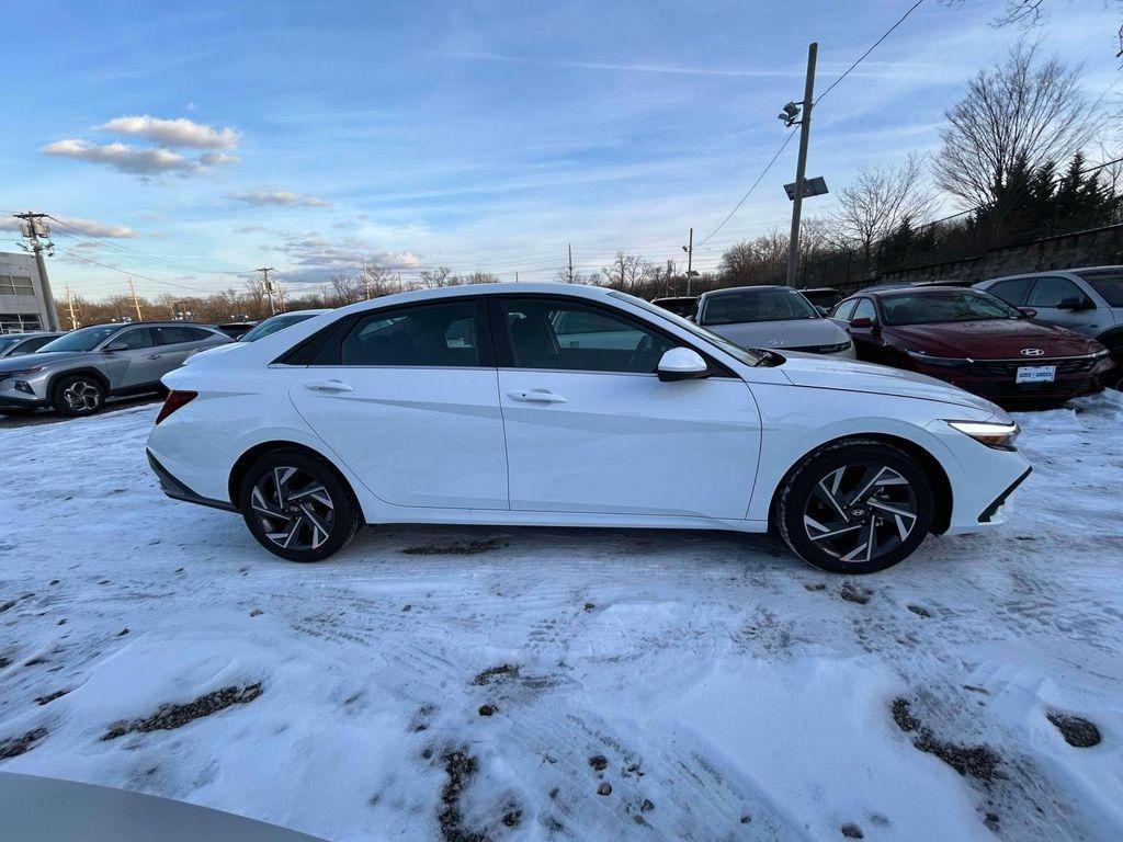new 2025 Hyundai Elantra car, priced at $25,525