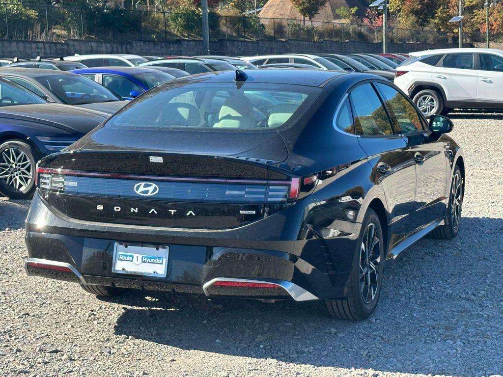 new 2025 Hyundai Sonata car, priced at $30,920