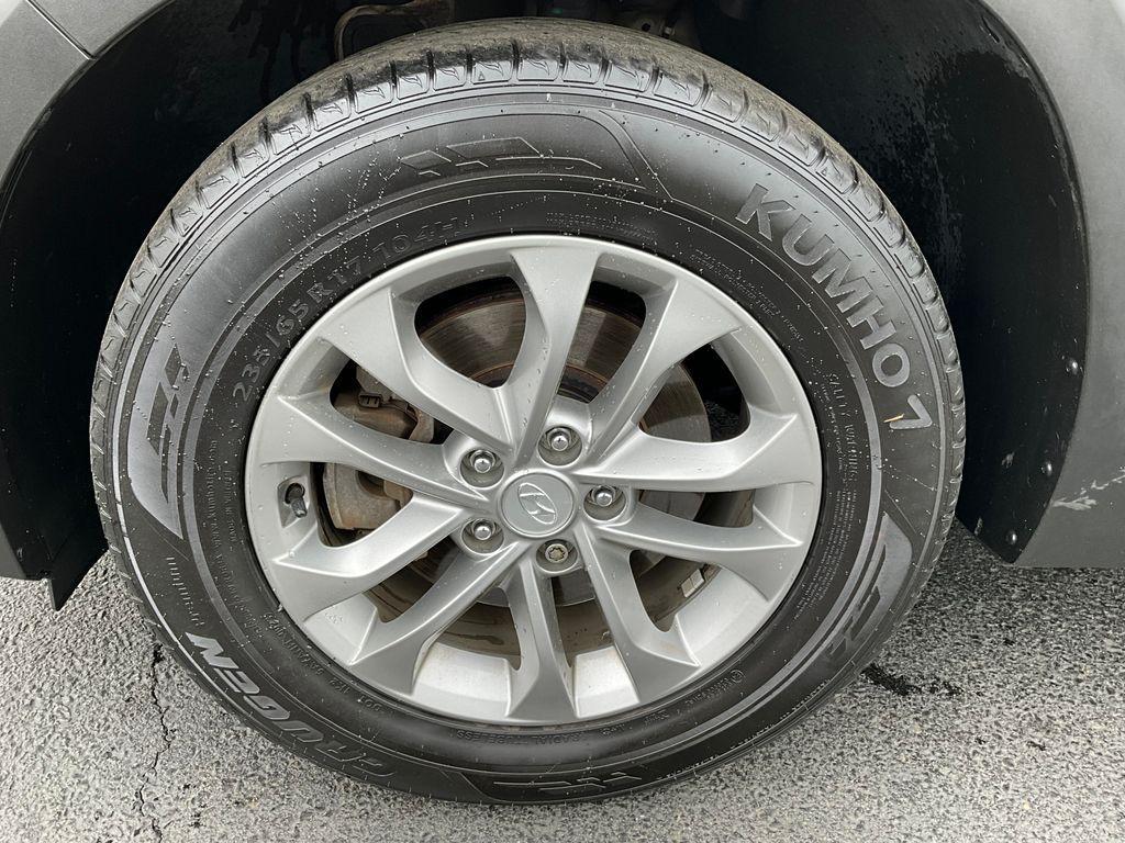 used 2020 Hyundai Santa Fe car, priced at $18,495