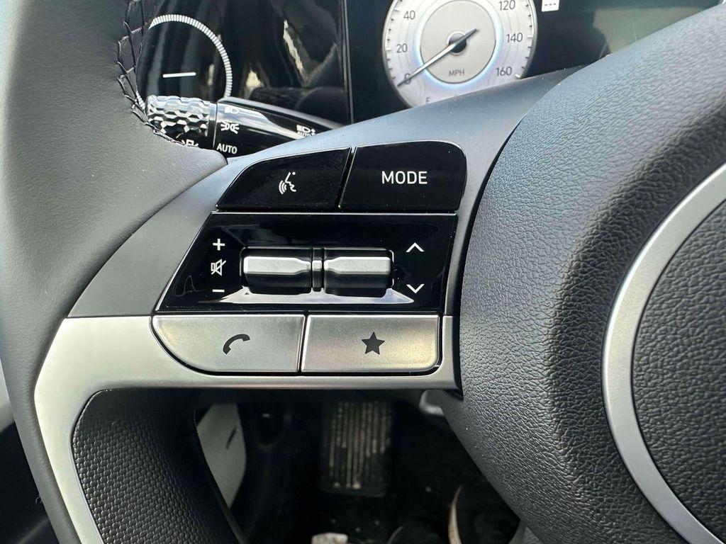 new 2025 Hyundai Elantra car, priced at $26,260