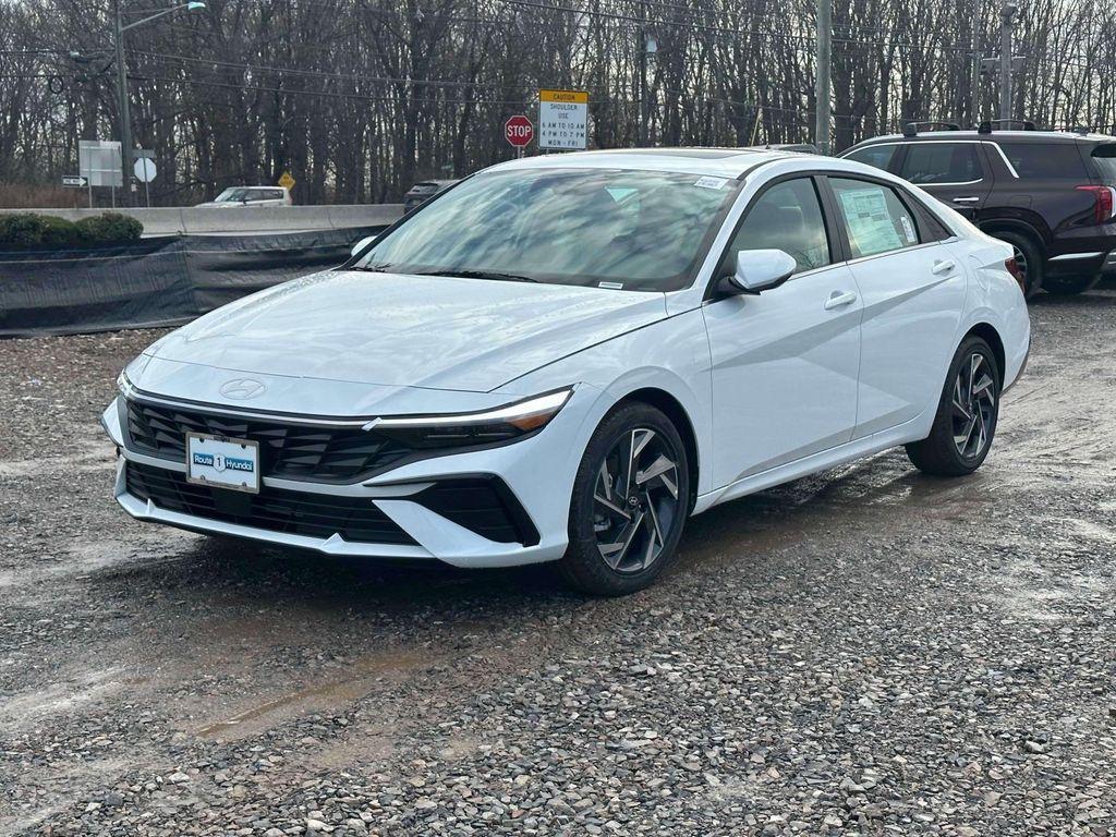 new 2025 Hyundai Elantra car, priced at $26,260