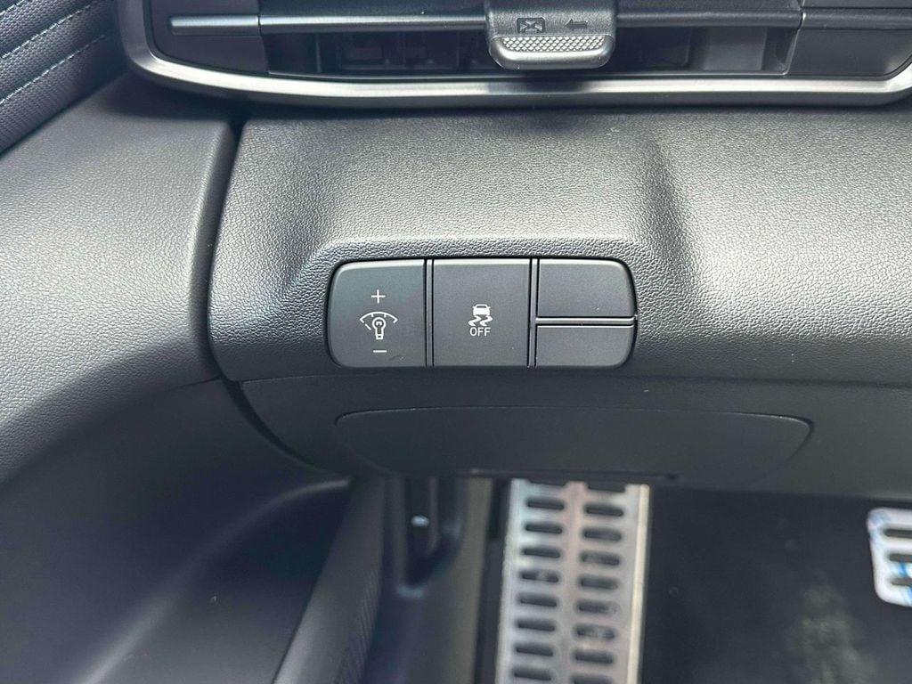 new 2025 Hyundai Elantra car, priced at $22,255