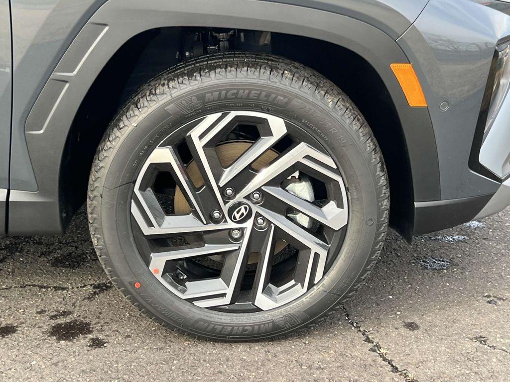 new 2025 Hyundai Tucson car, priced at $38,820