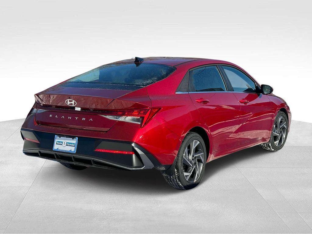 new 2025 Hyundai Elantra car, priced at $27,960