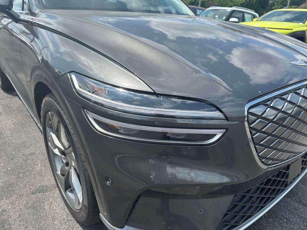 new 2025 Genesis Electrified GV70 car, priced at $76,190