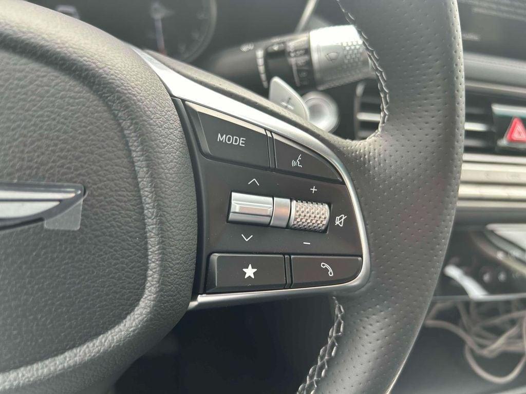 new 2025 Genesis G70 car, priced at $45,575
