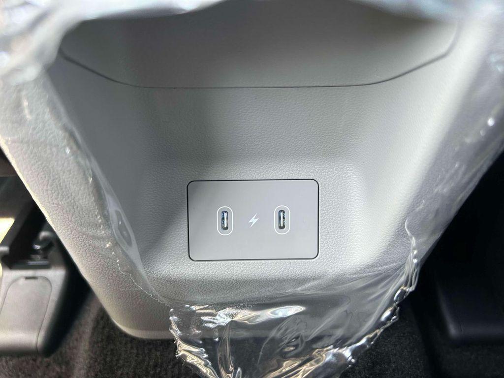 new 2025 Hyundai TUCSON Hybrid car, priced at $42,210