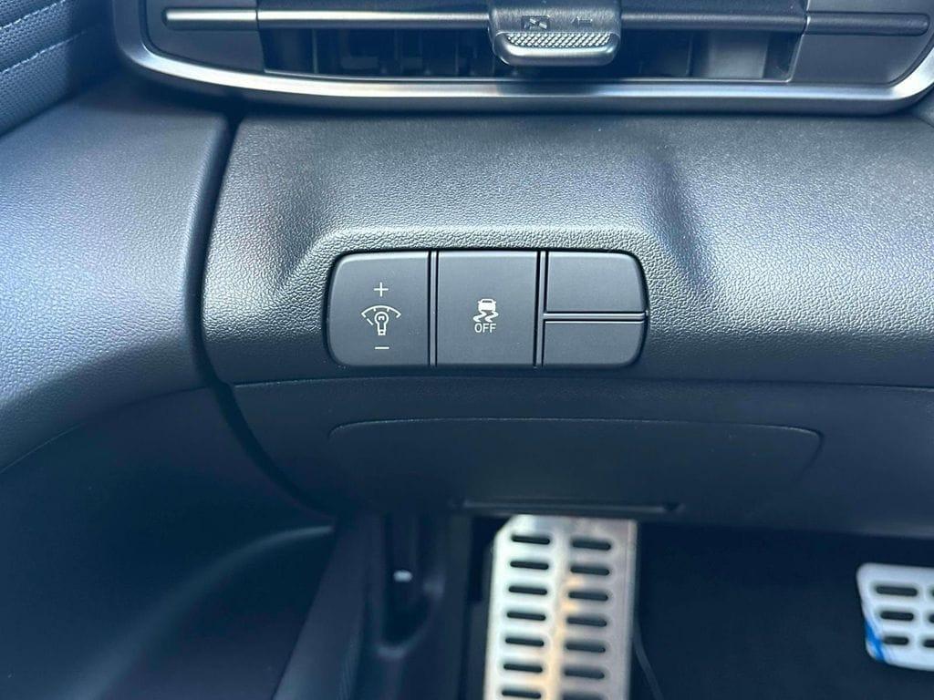 new 2025 Hyundai Elantra car, priced at $22,450