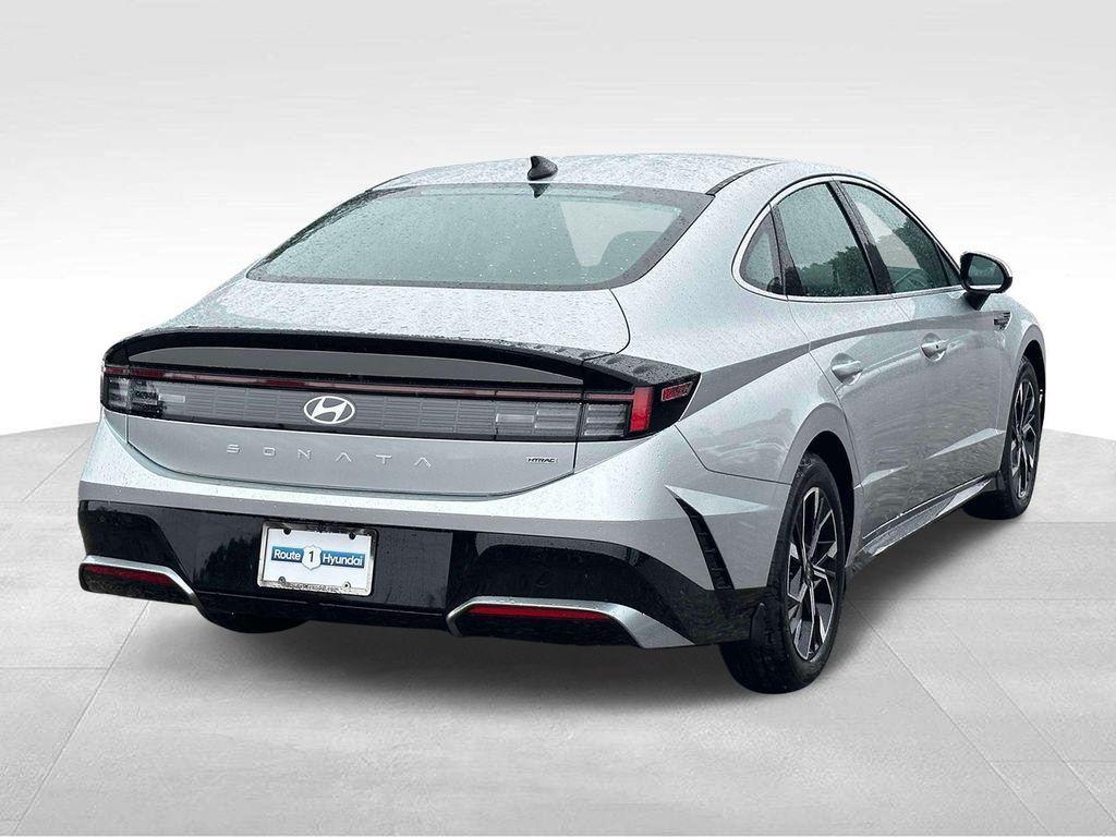 new 2025 Hyundai Sonata car, priced at $30,940