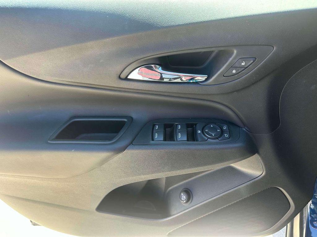 used 2022 Chevrolet Equinox car, priced at $18,590