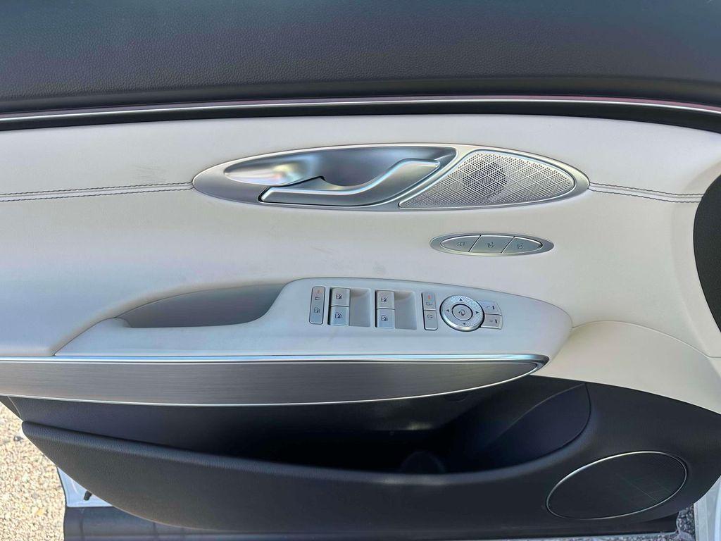 new 2026 Genesis GV70 car