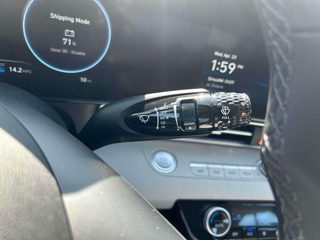 new 2025 Hyundai Elantra car, priced at $24,589