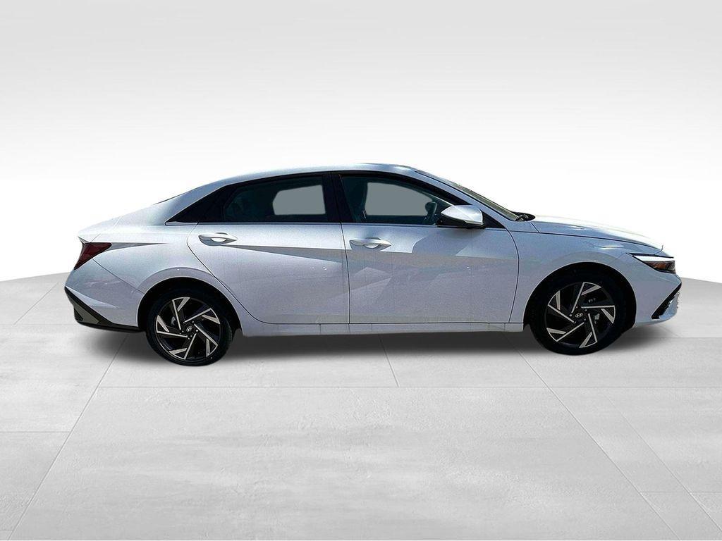 new 2025 Hyundai Elantra car, priced at $24,589