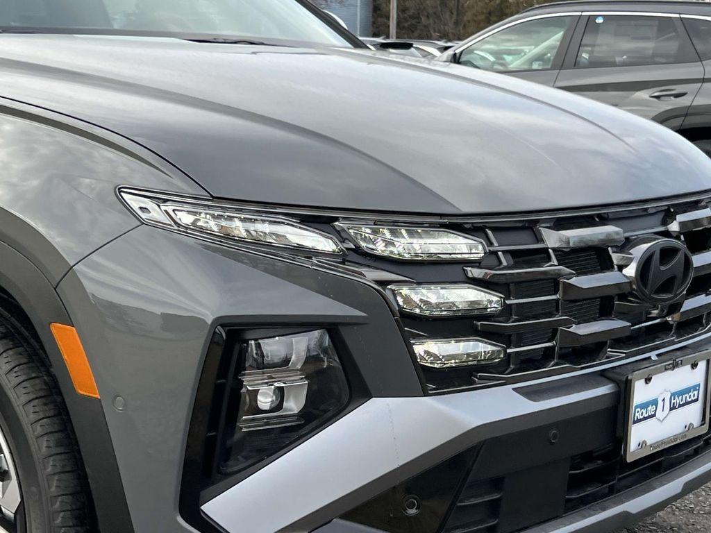new 2025 Hyundai Tucson car, priced at $38,924