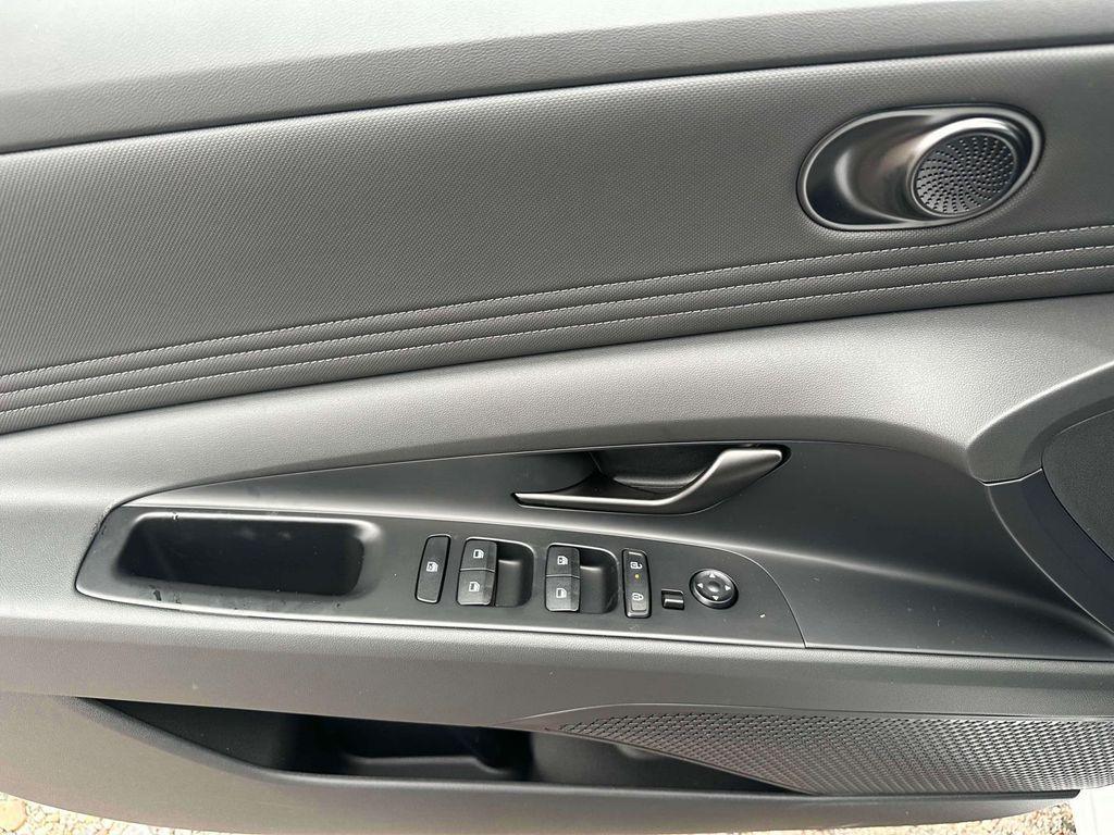 new 2025 Hyundai Elantra car, priced at $22,725