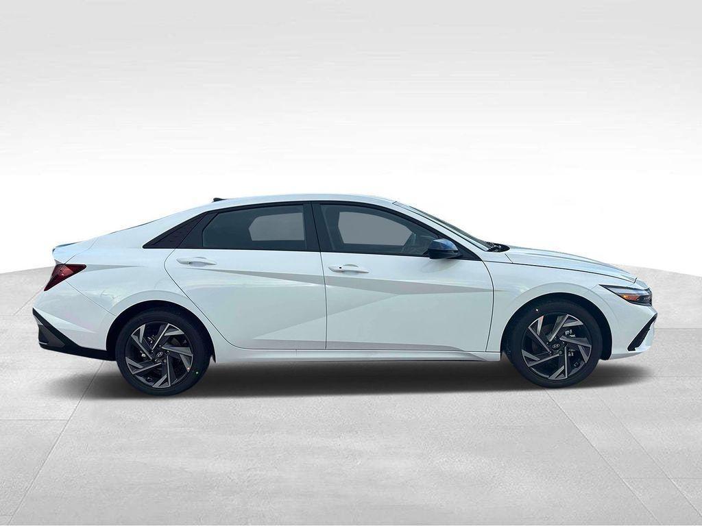 new 2025 Hyundai Elantra car, priced at $25,175