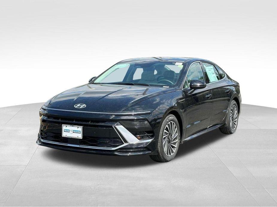 new 2024 Hyundai Sonata Hybrid car, priced at $30,788