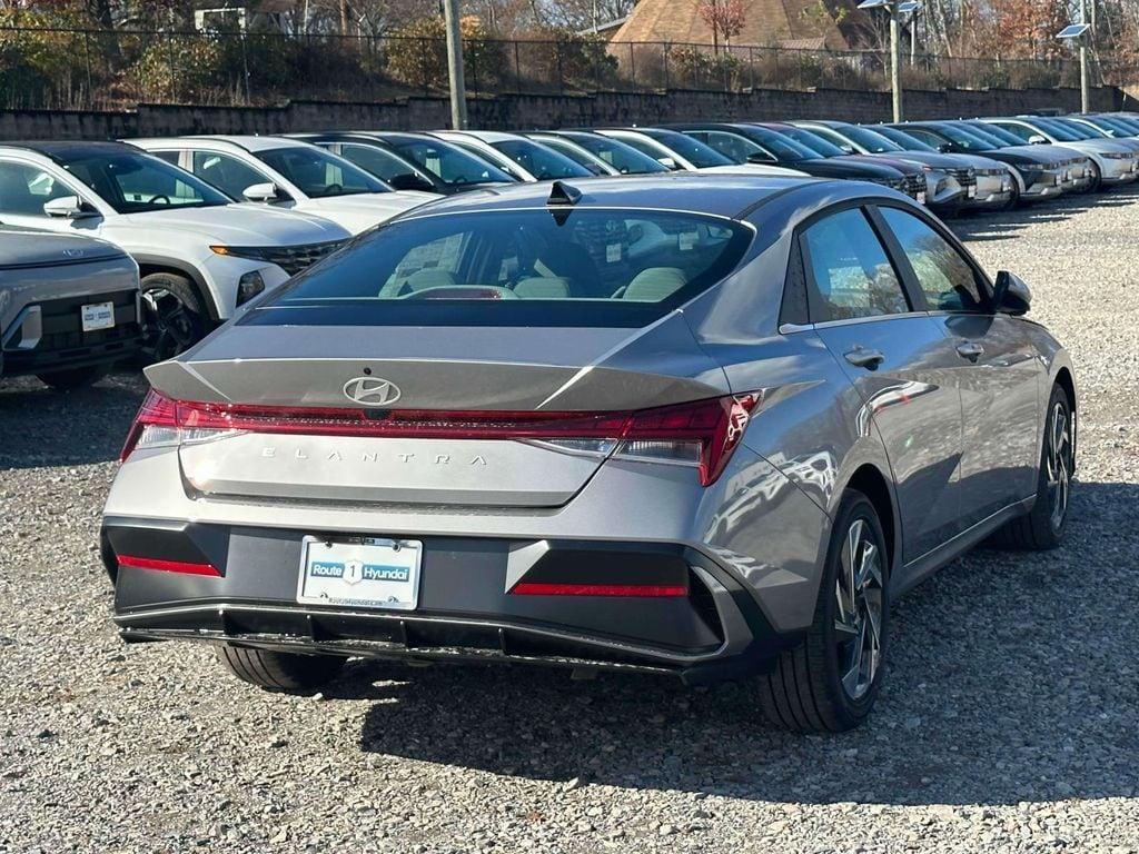 new 2025 Hyundai Elantra car, priced at $27,265