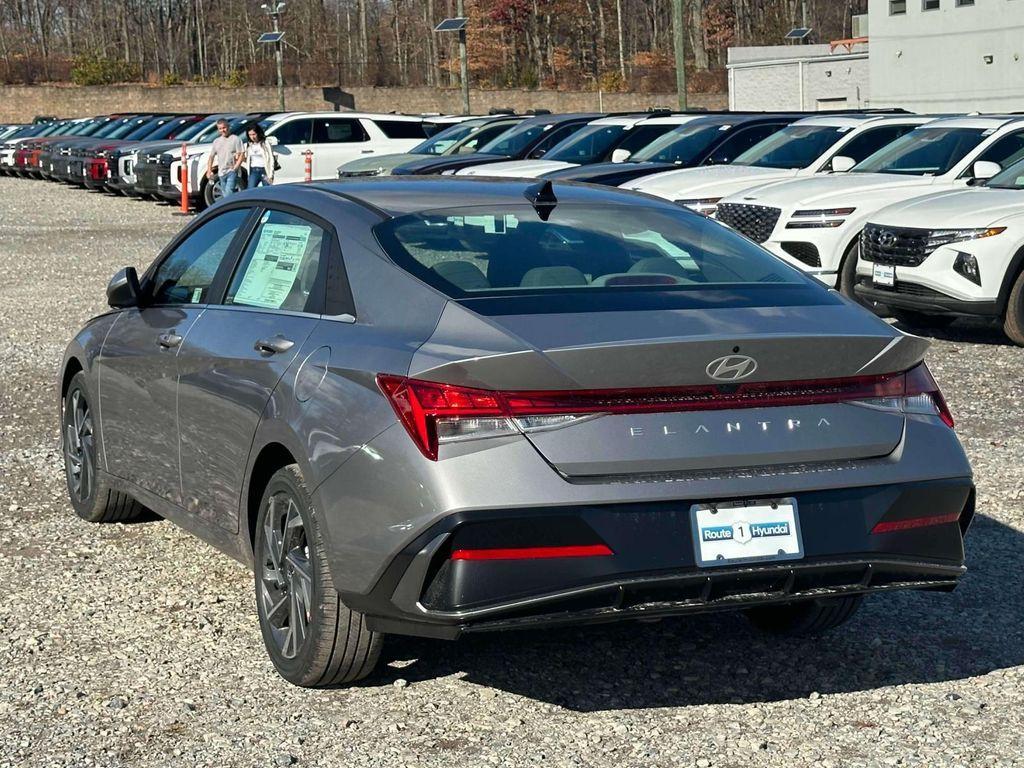 new 2025 Hyundai Elantra car, priced at $27,265