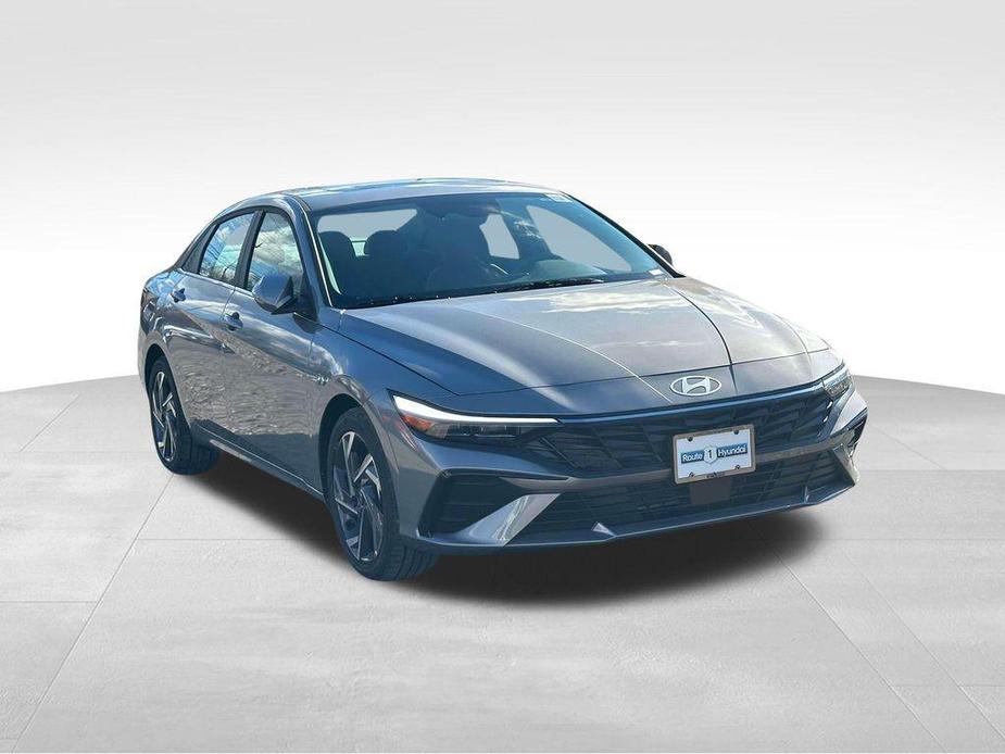 new 2025 Hyundai Elantra car, priced at $27,265