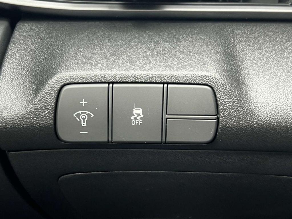 new 2025 Hyundai Elantra car, priced at $22,255