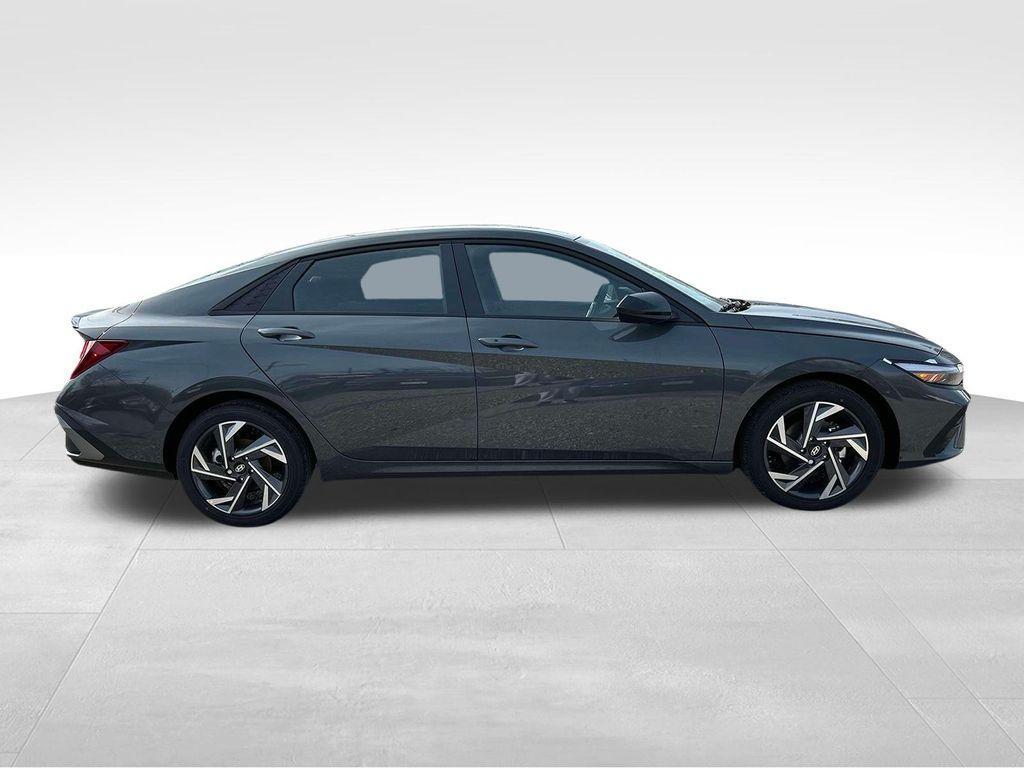 new 2025 Hyundai Elantra car, priced at $21,160