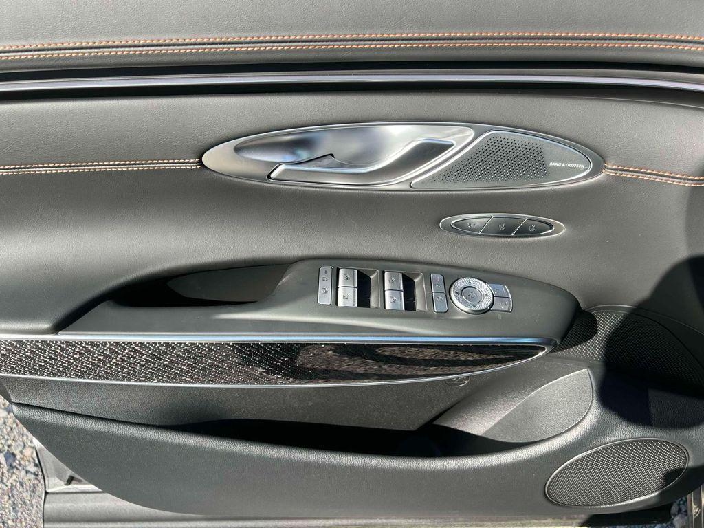new 2026 Genesis GV70 car