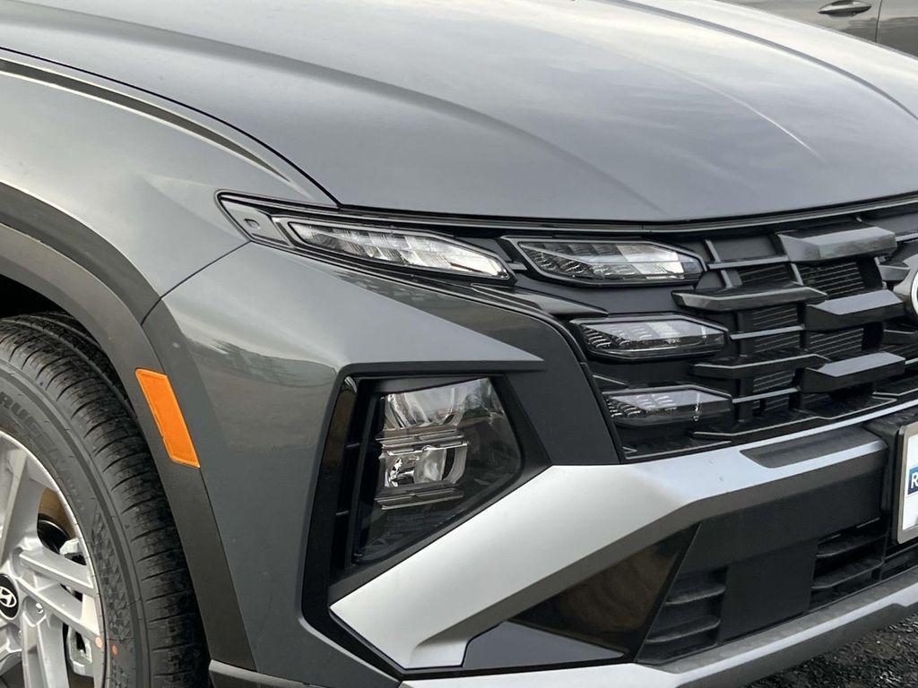 new 2025 Hyundai Tucson car, priced at $28,855