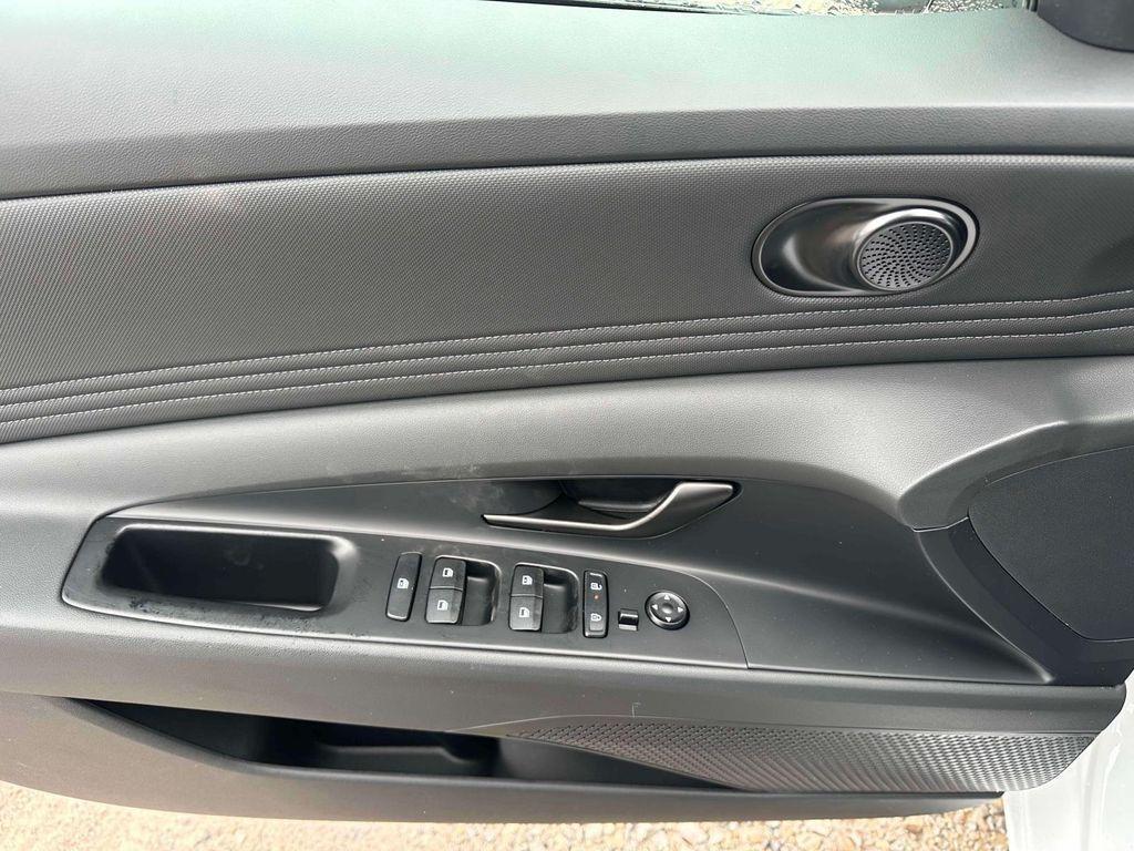 new 2025 Hyundai Elantra car, priced at $22,950