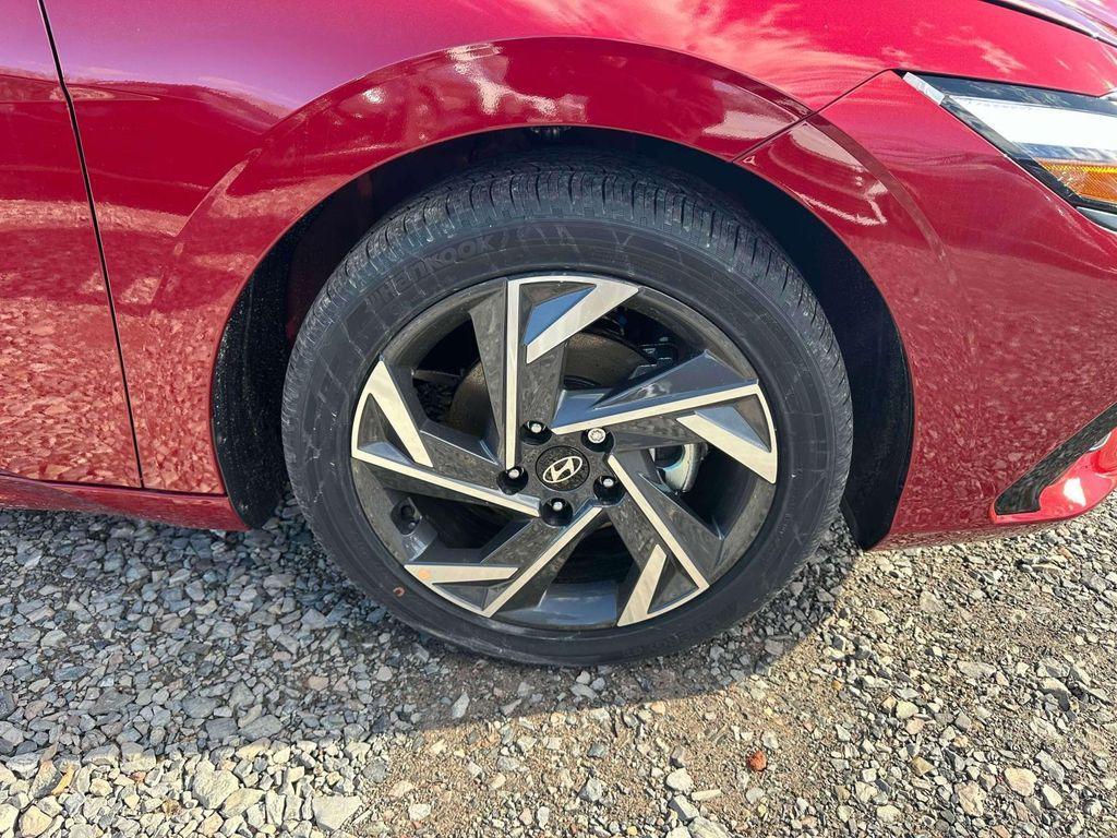 new 2025 Hyundai Elantra car, priced at $25,560